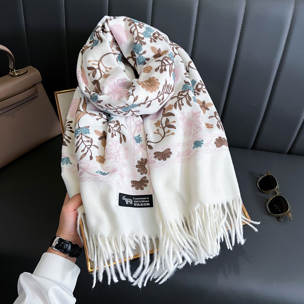 Woven Scarf Blanket - Syal Kasmir Hangat Musim Dingin Baru