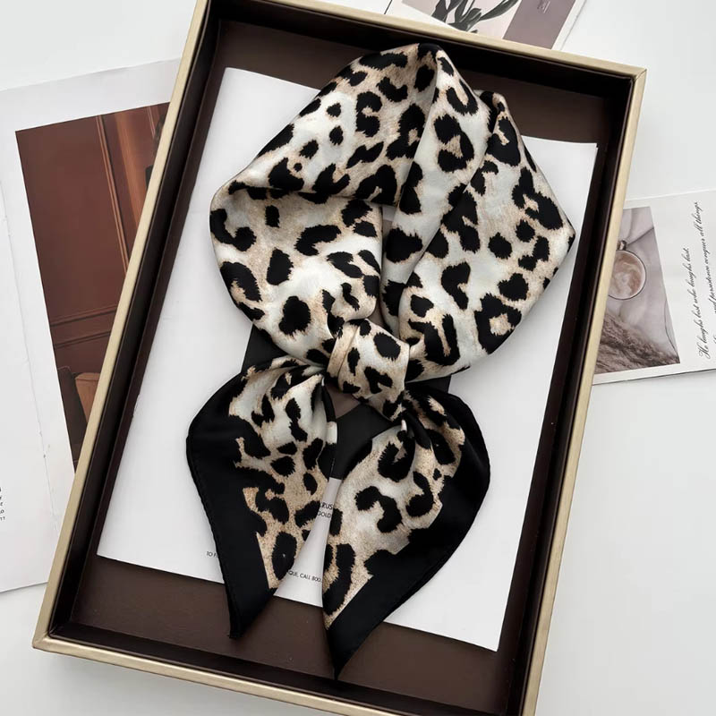 Syal Leher Satin Motif Leopard - Face Scarf Mask ulasan dan harga