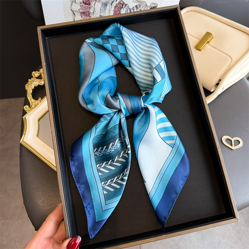 Syal Segi Empat Sutra Motif Ge - Silk Neck Scarf ulasan dan harga