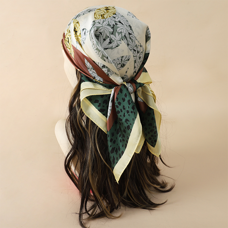 70X70Cm Syal Wanita Sutra Pera - Silk Neck Scarf ulasan dan harga